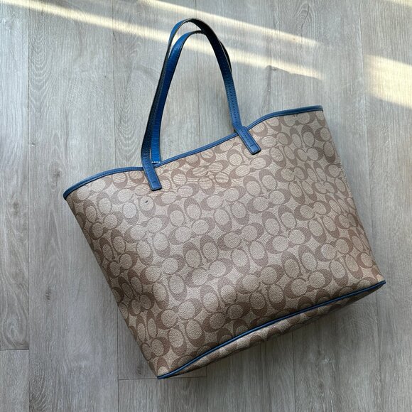 Coach Signature Tote Bag in Beige & Blue - Picture 9 of 16